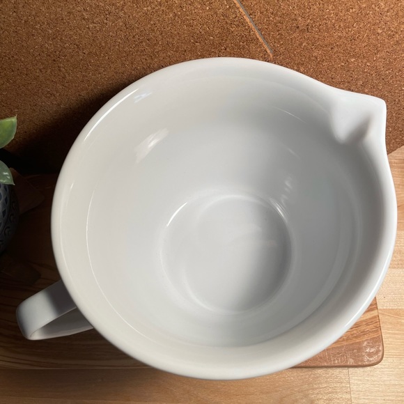 NWOT Disney Winnie the Pooh Holiday Ceramic Mixing Bowl - Picture 11 of 12